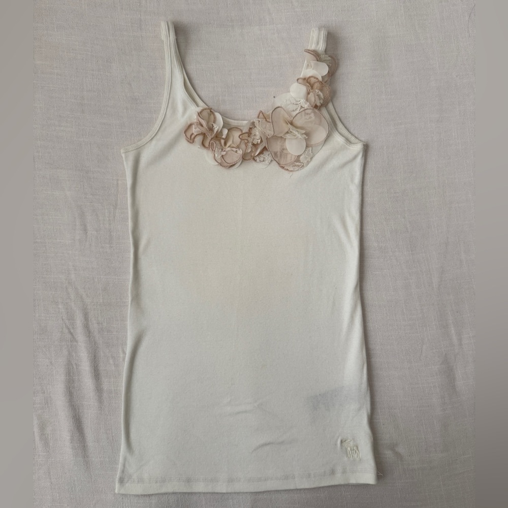 Vintage Y2K Abercrombie & Fitch Cream Tank Top with Floral